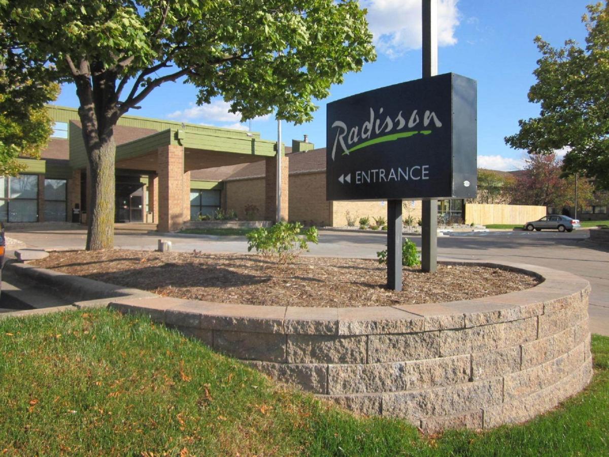 Radisson Hotel Madison Exterior foto